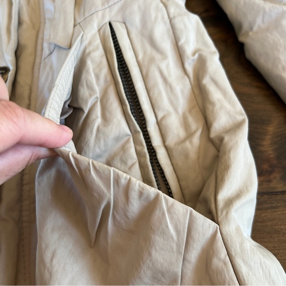 Beautiful Fox Fur-Trimmed Puffer Coat - Picture 3 of 12